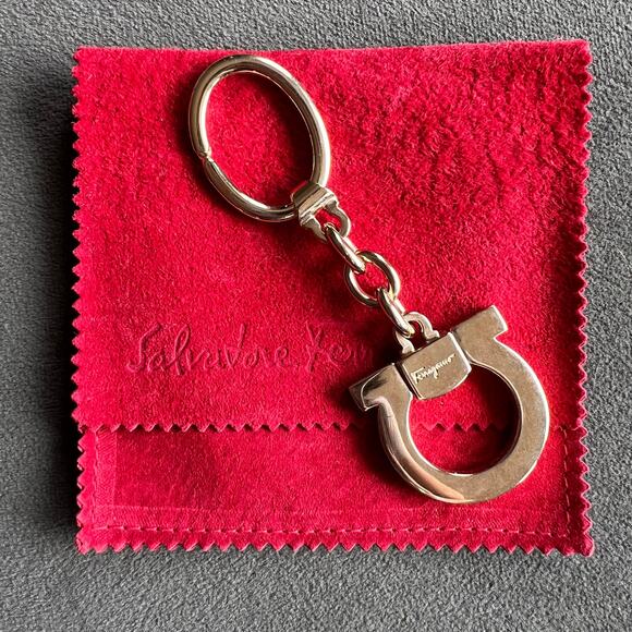 Ferragamo Men Gancini Gold Keychain Bag Charm Iconic Timeless Style MINT - Picture 1 of 6